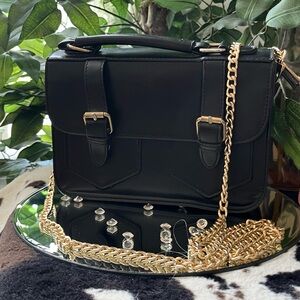 Elegant Black Leather Handbag with Gold Chain
